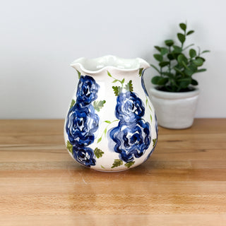 Elegant Flowers Petite Vase