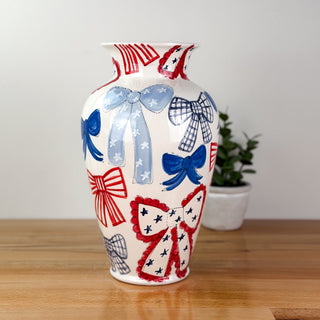 Elsie's Patriotic Bows XL Vase