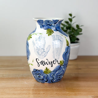 Elegant Flowers Petite Vase