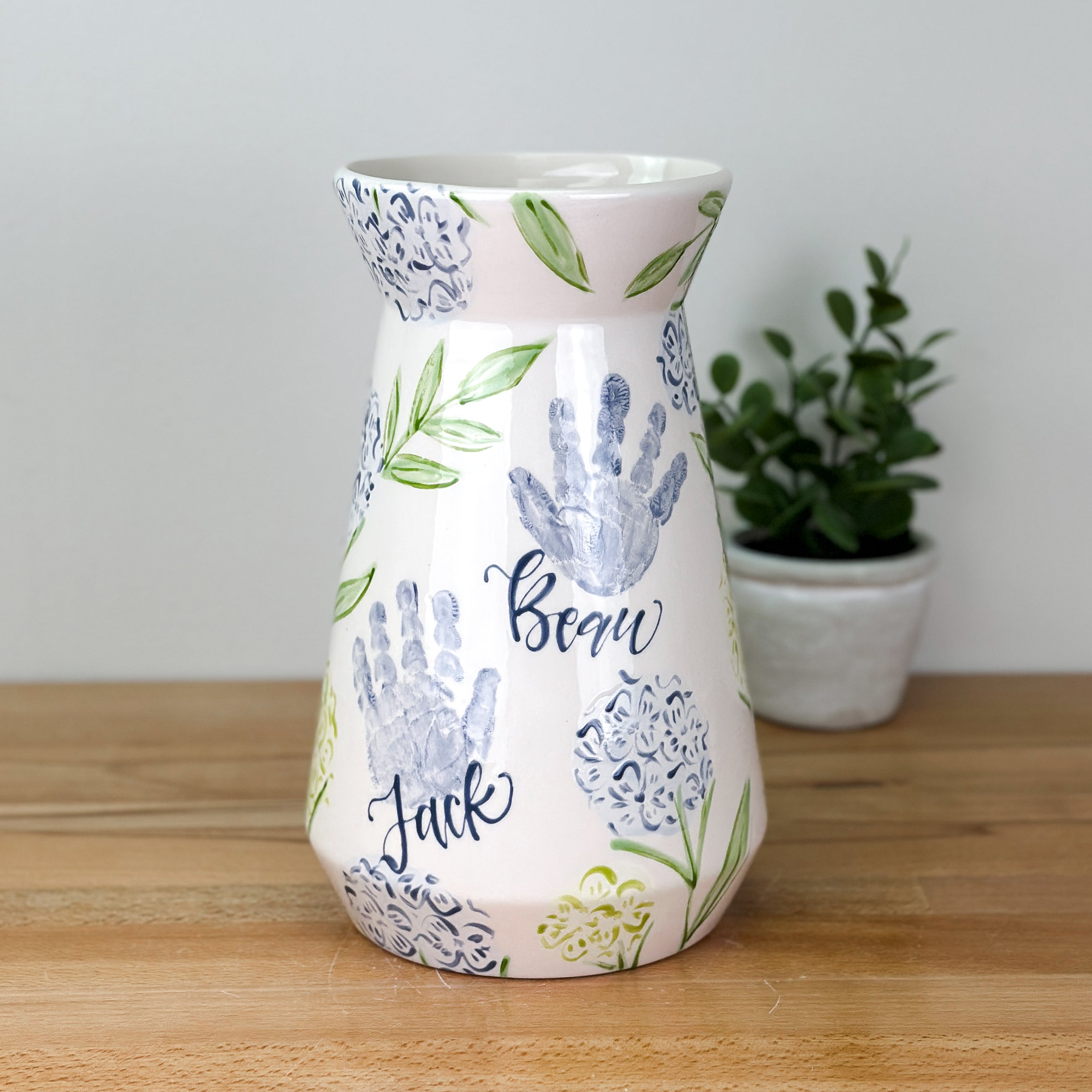 Sadie's Hydrangea Vase – Prints & Clay
