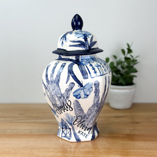 Classic Chinoiserie Keehln Ginger Jar