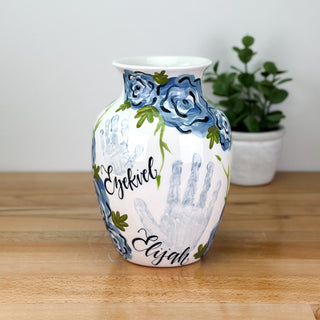 Elegant Flowers Petite Vase