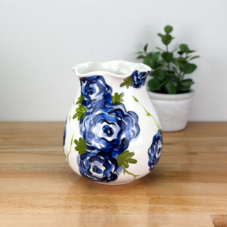 Elegant Flowers Petite Vase