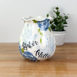 Elegant Flowers Petite Vase